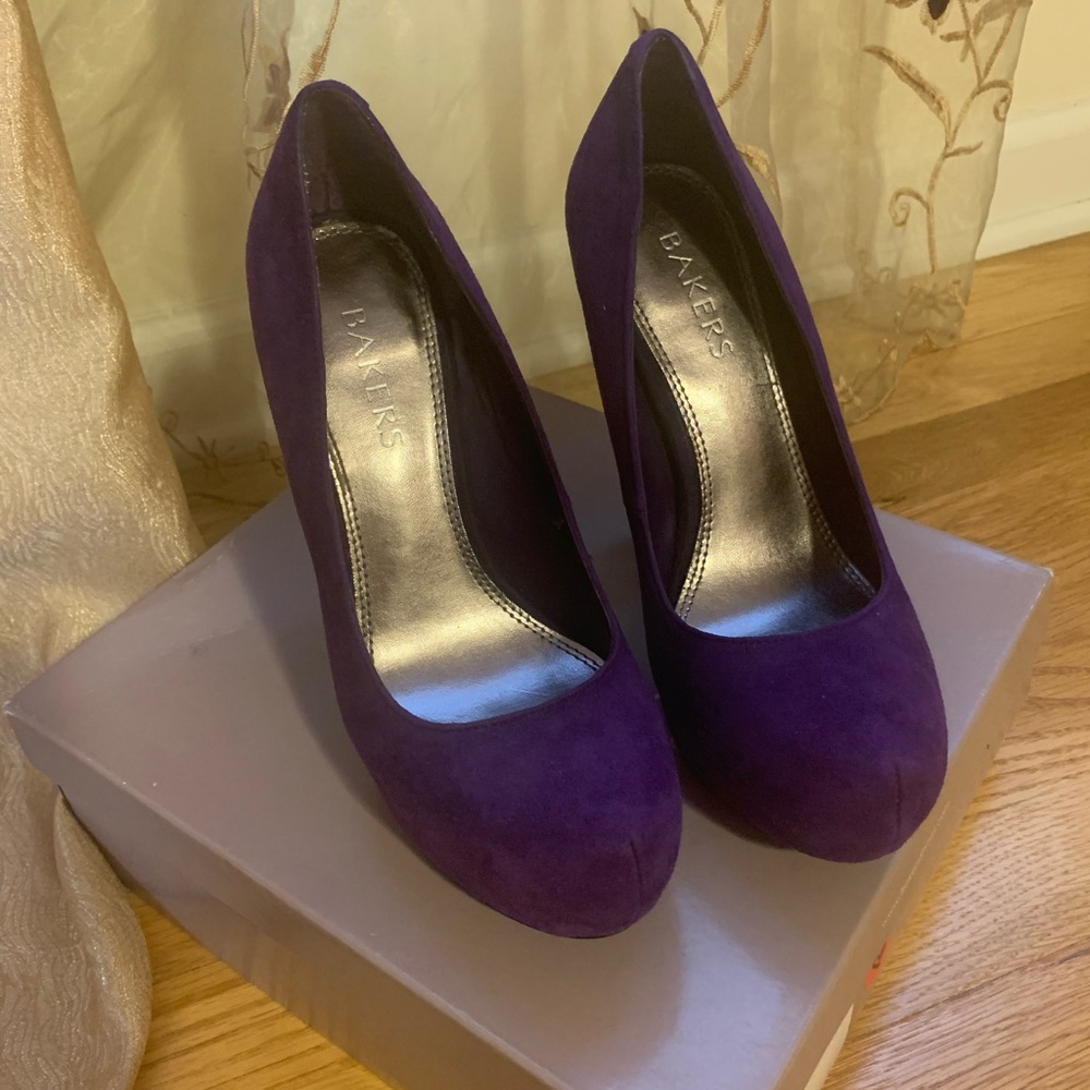 BAKERS heels